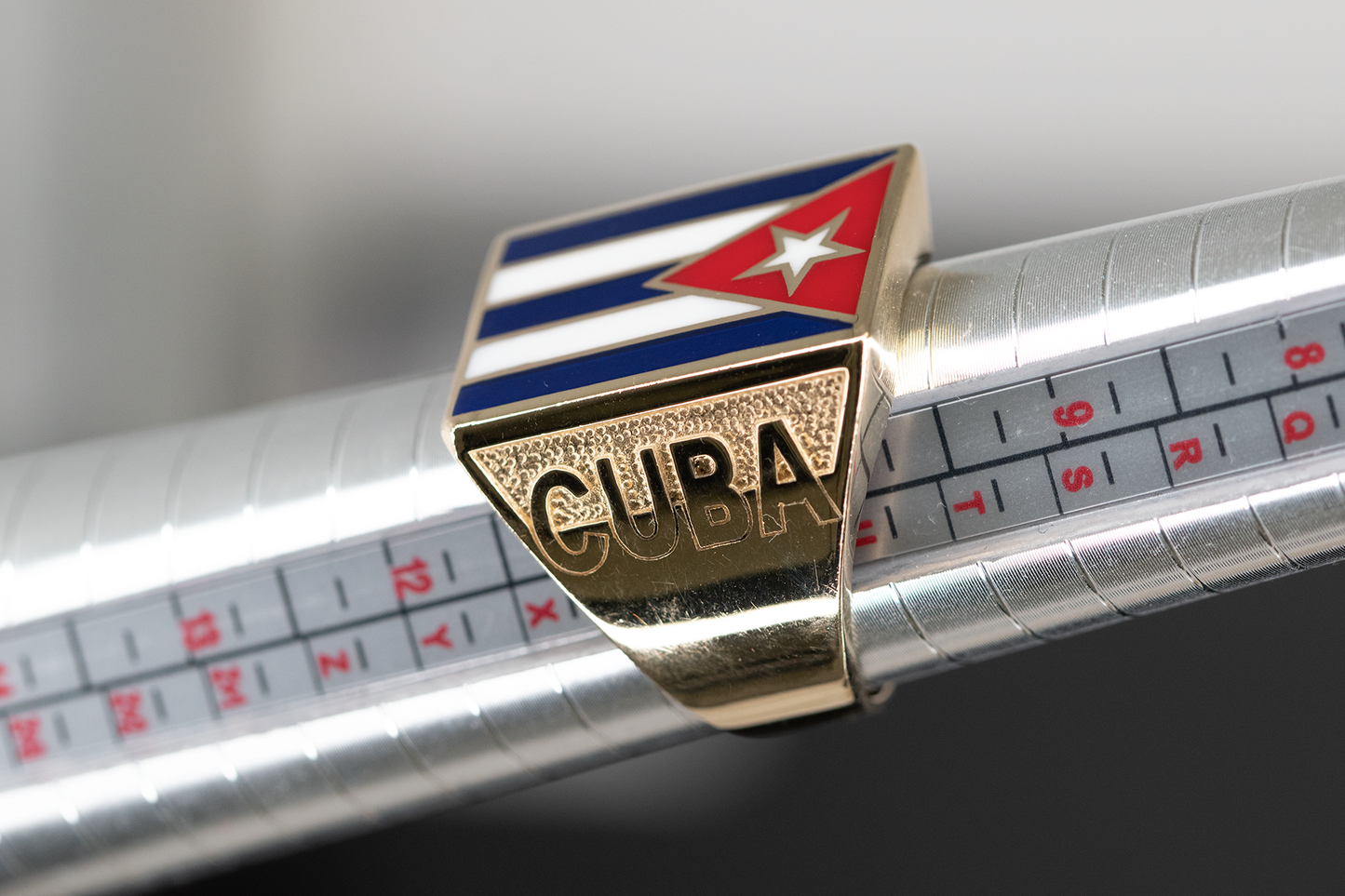 10K Cuba Flag Ring 13.33 grams