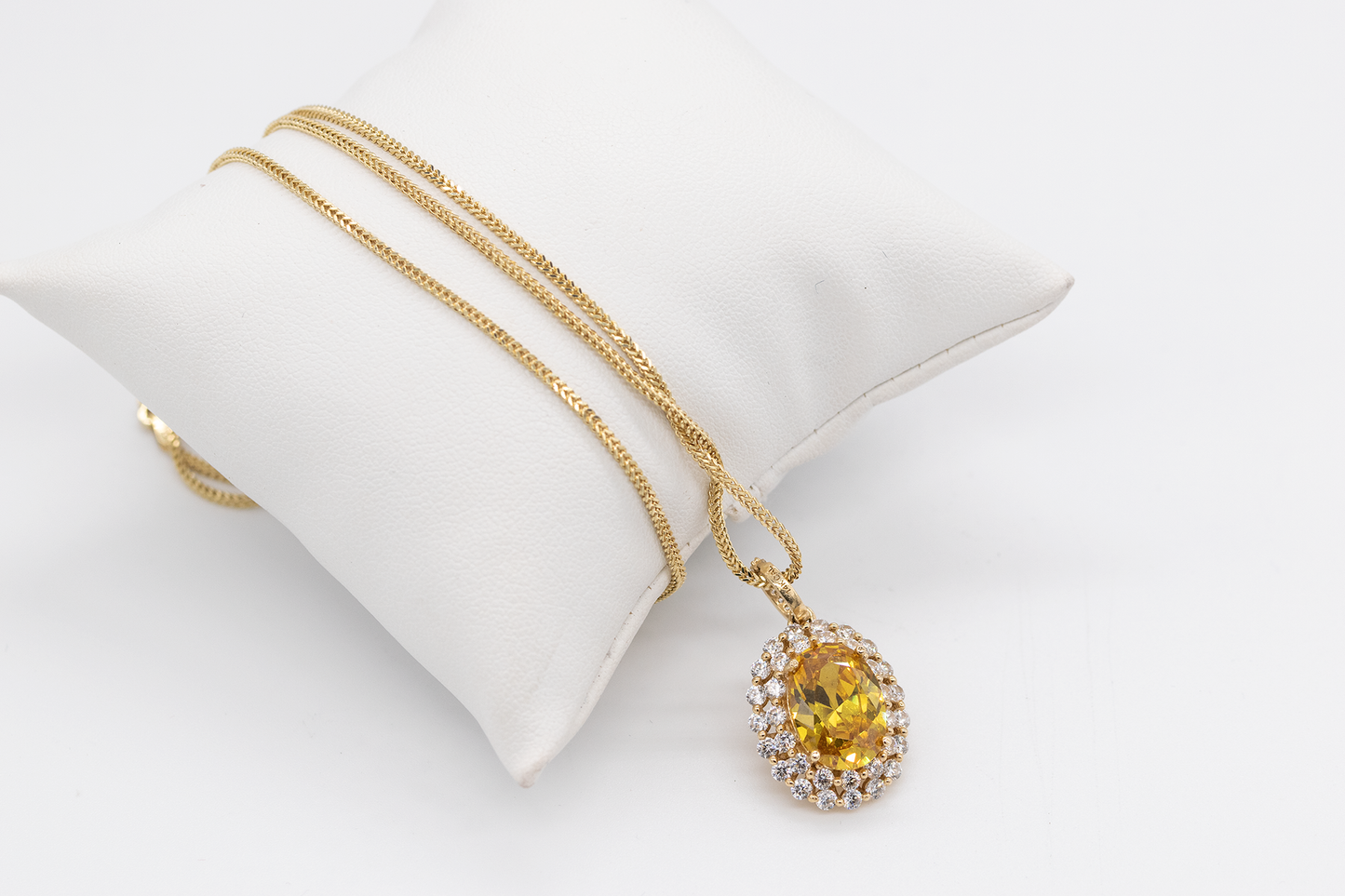 Yellow Stone Pendant with Zirconia 14KT 6.5