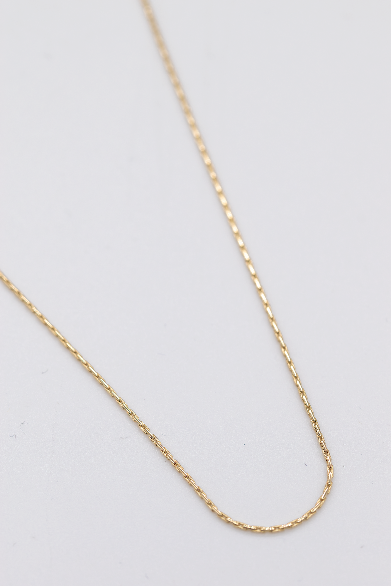 14K SUPER THIN NECKLACE 2.4 GRAMS