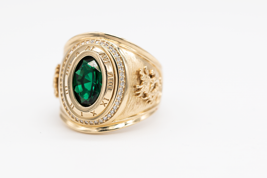 Ring 14K gold with green gem for men.