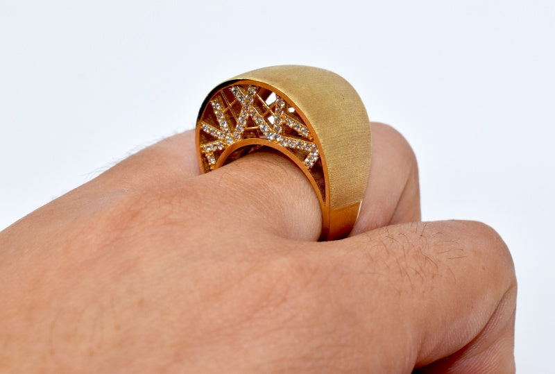 Inflated Ring With Design And Matte 14KT