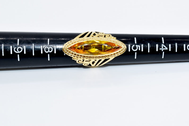 Elegant Gemstone Ring 14KT 19.2