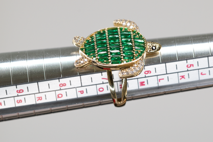 Ring green turtle design 10k Italian Gold. Ring green turtle design 10k Italian Gold. 