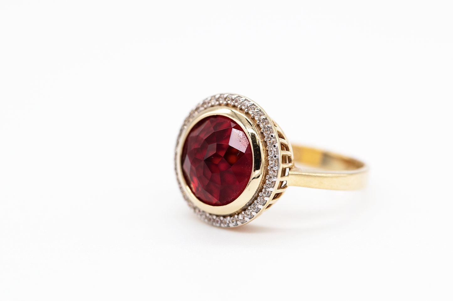 Red Stone Ring With Zirconia 14KT 4.42