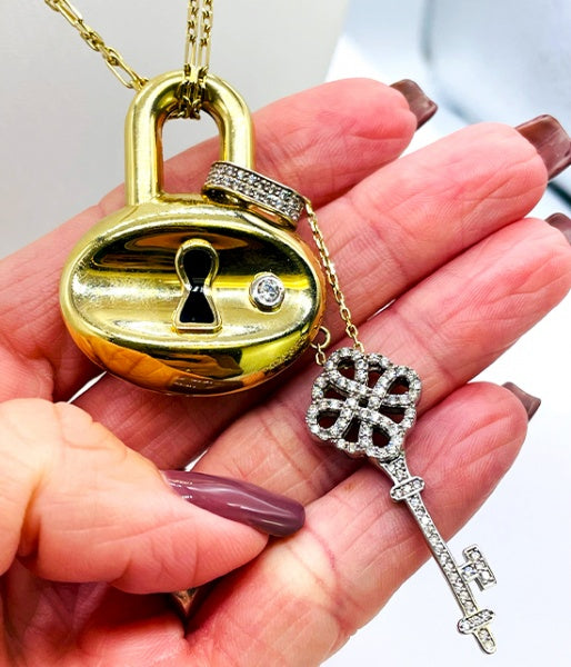 14KT Lock with Key Necklace 24.3gr 18L
