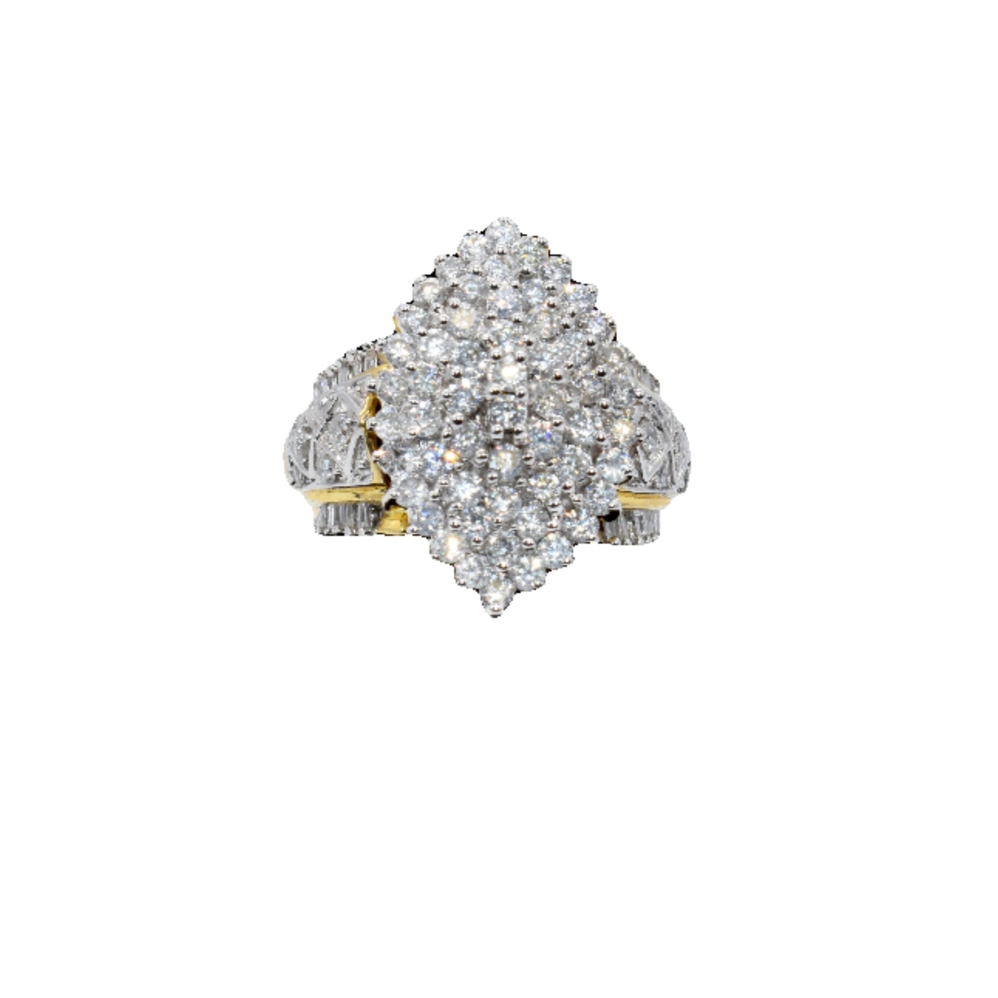Engagement ring almond shape 10k Italian gold with diamonds. 